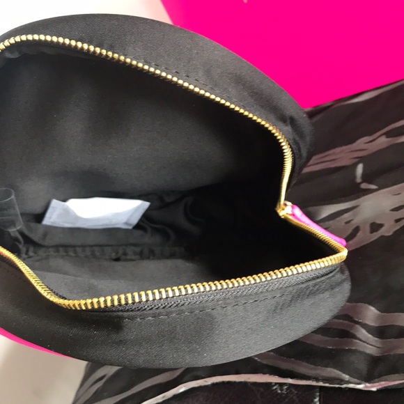 Prada candy cosmetic bag - Picture 4 of 8